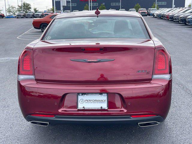 2023 chrysler 300 s