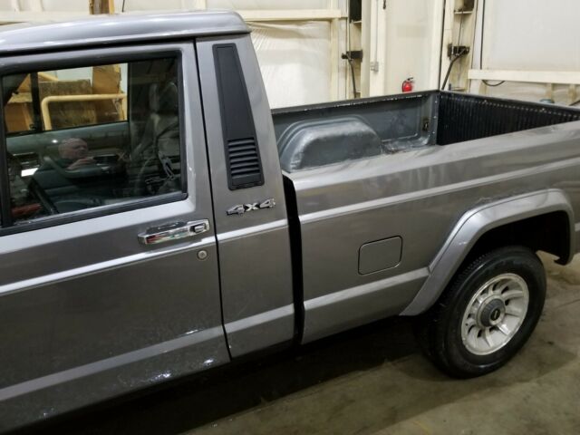 1991 jeep comanche pick up truck 4x4 pickup
