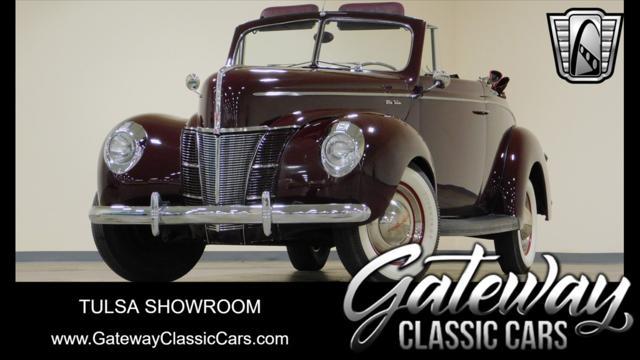 1940 ford deluxe base