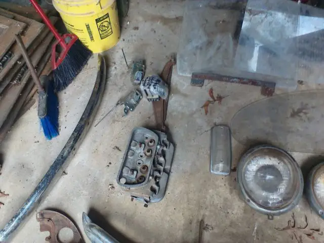 1967 vw beetle restoration project lots of parts used