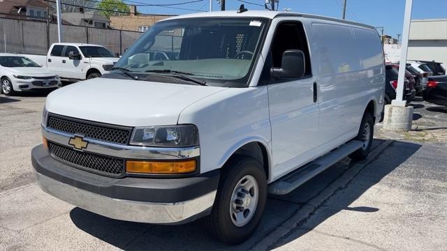 2022 chevrolet express 2500 rwd 2500 regular wheelbase wt