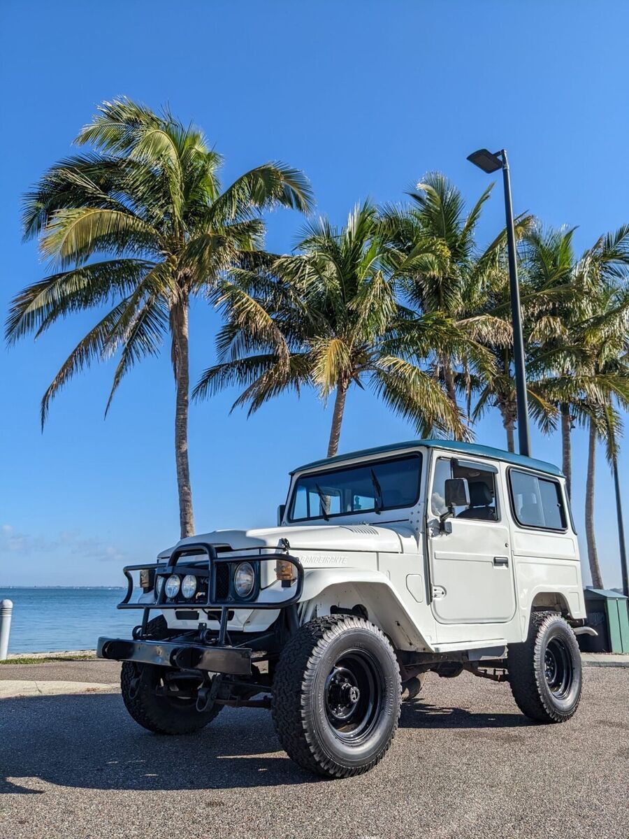 1989 toyota land cruiser suv white 4wd manual