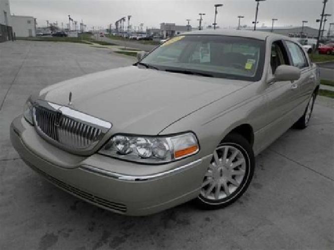 2007 lincoln town car in greenwood, in