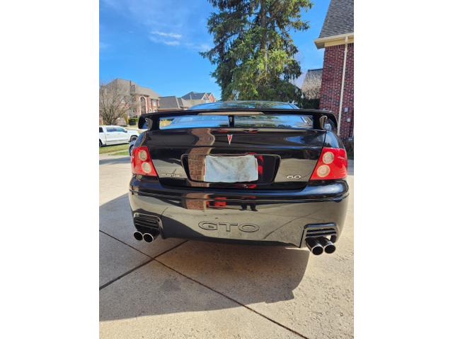 2005 pontiac gto base