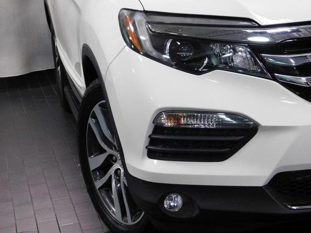 2017 honda pilot elite