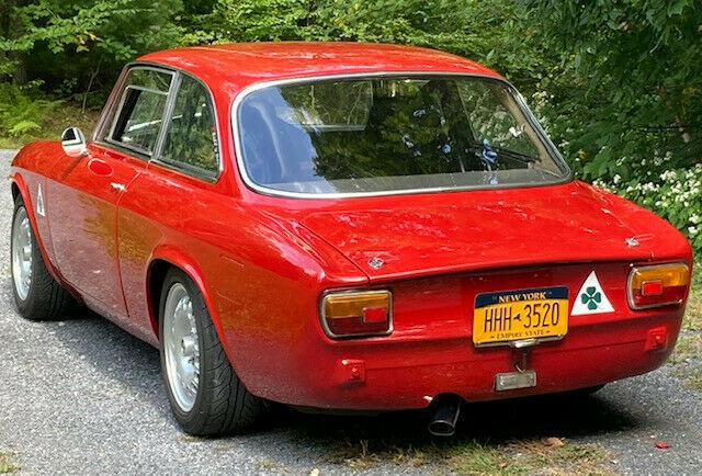 alfaholics built step-front gt junior with 216 hp twin spark motor