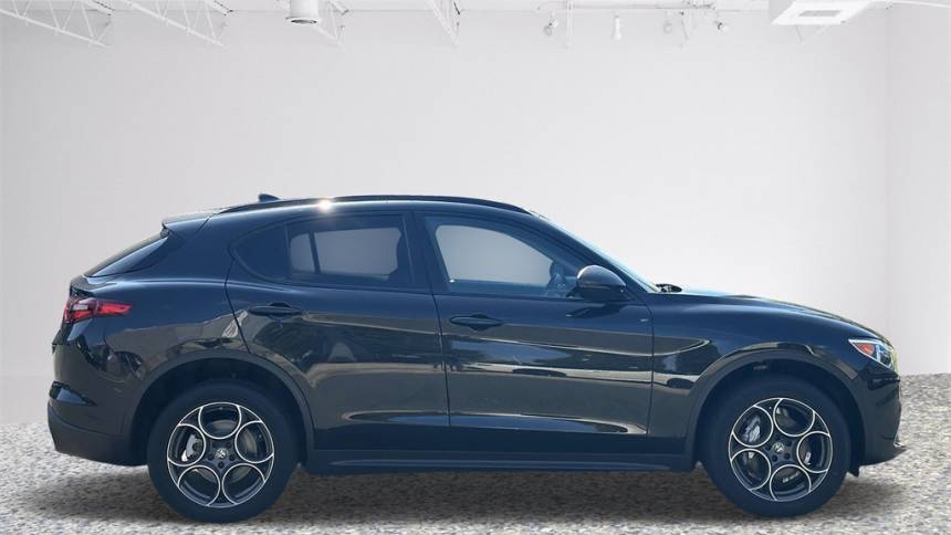 2021 alfa romeo stelvio sprint