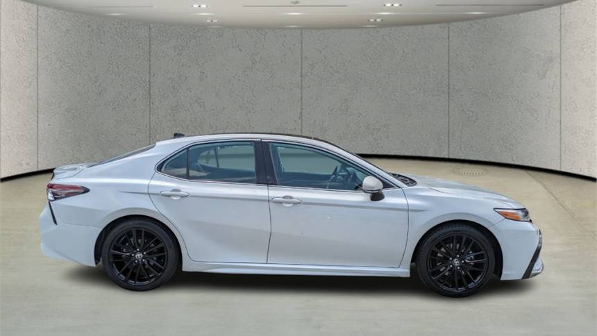 2022 toyota camry xse