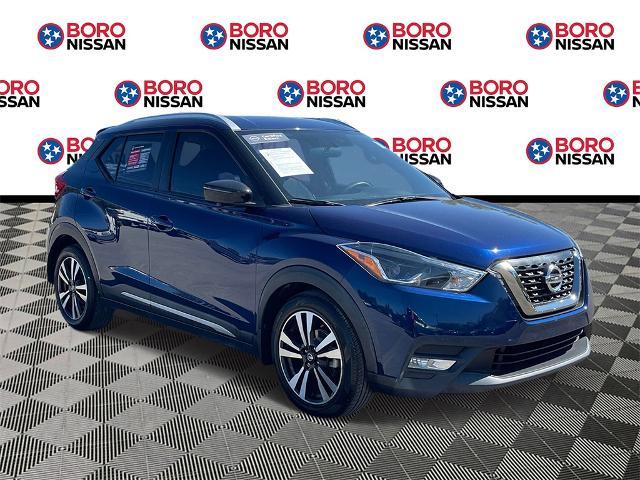 2019 nissan kicks sr