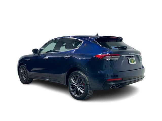 2022 maserati levante modena