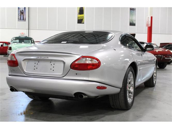 2000 jaguar xkr in kentwood, michigan