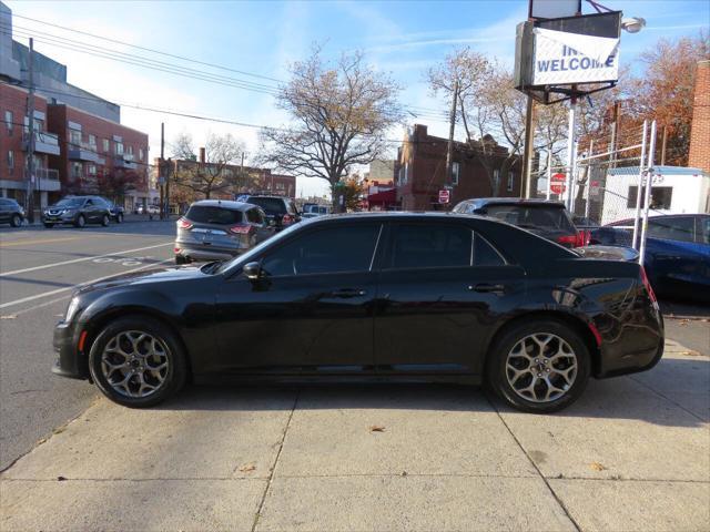2017 chrysler 300 s