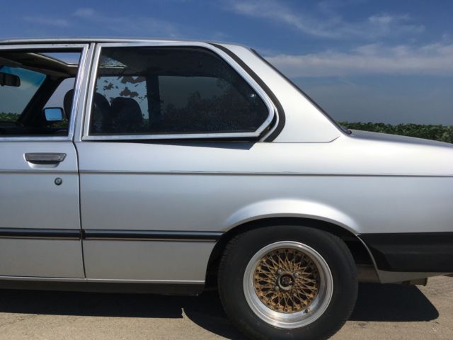1982 bmw 320i turbo with 26950 miles !! no reserve !!!