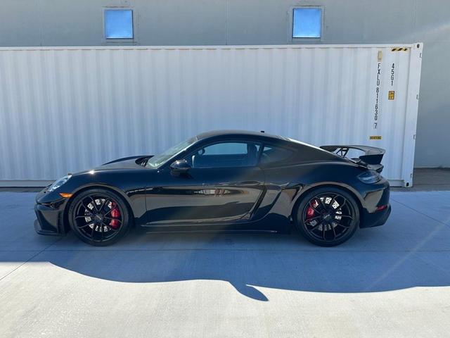 2023 porsche 718 cayman gt4