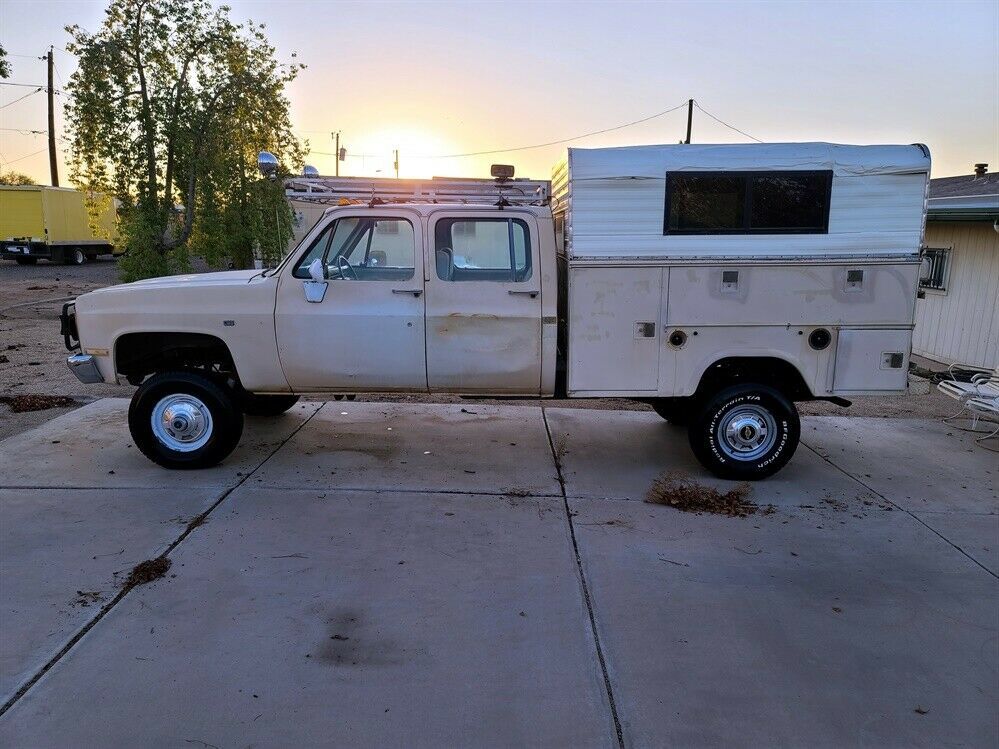 chevy c30 custom 3+3 crew cab 4x4 service bed square body c/k c10 c20 1500 2500