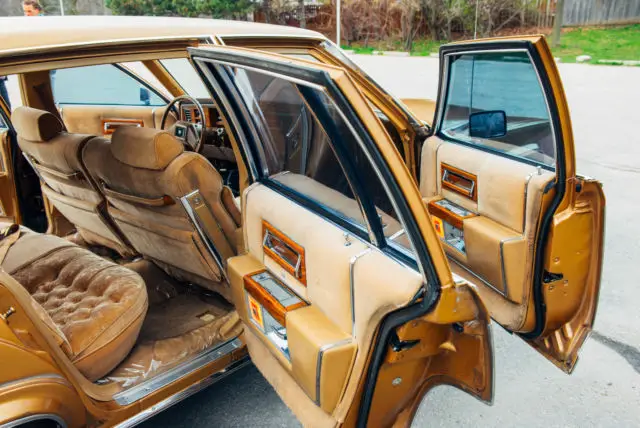 1982 cadillac fleetwood brougham d'elegance