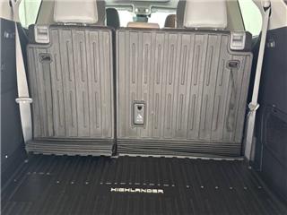 2021 Toyota Highlander platinum