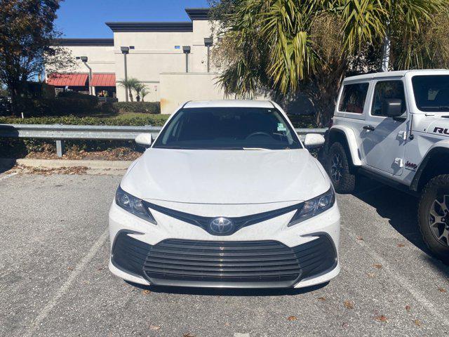 2023 toyota camry le