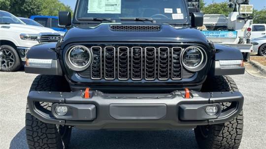 2024 Jeep Gladiator