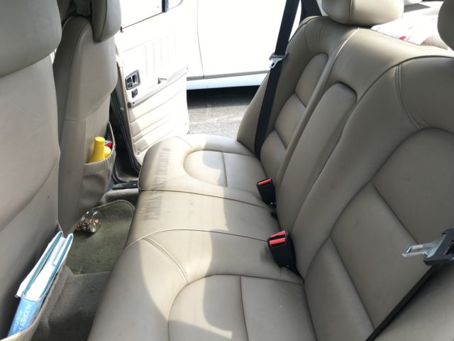 low mileage 1993 saab 900 s sedan 4-door 2.1l, -- only 81,000 miles