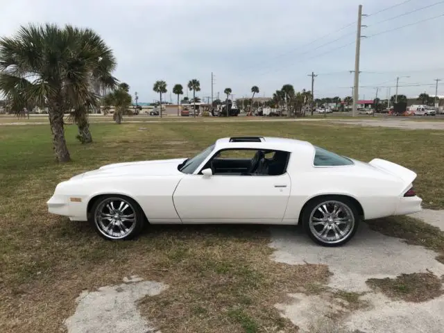 1979 berlinetta camaro w/ pwr sunroof!