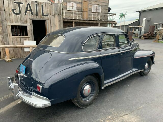 1941 oldsmobile 4 door sedan