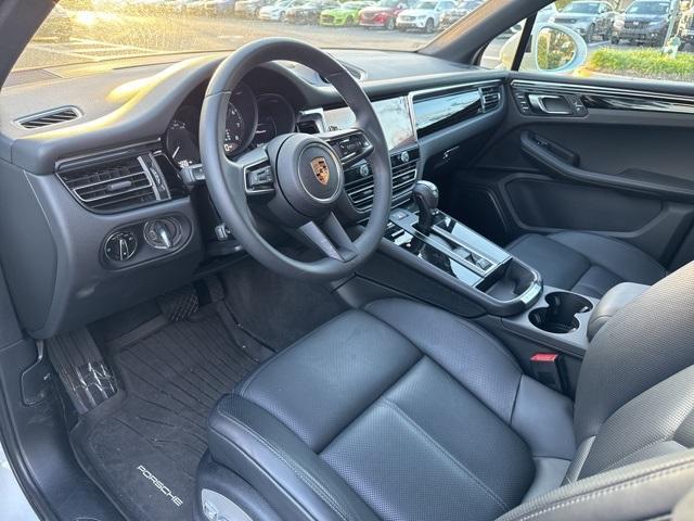 2024 porsche macan