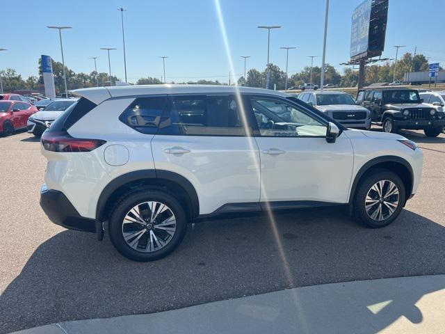 2021 nissan rogue sv