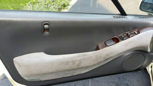 1992 subaru svx lsi coupe 2-door 3.3l, /white pearl, original owner
