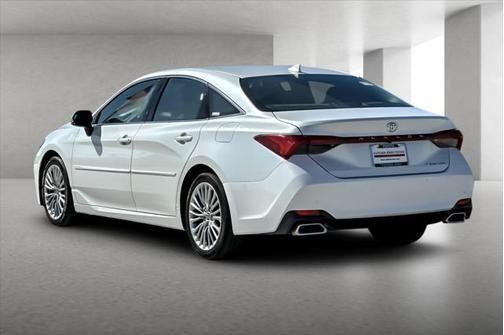 2022 toyota avalon