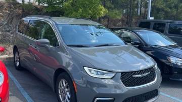 2022 chrysler pacifica touring l