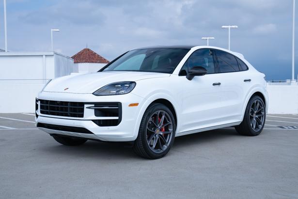 2024 porsche cayenne awd
