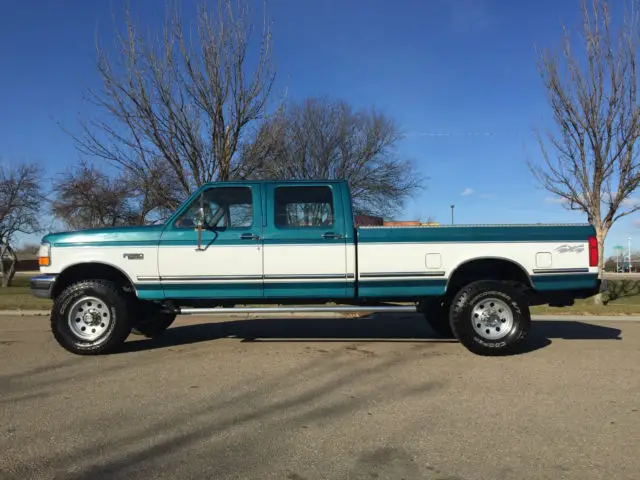 1994 ford f-350 crew cab xlt lariat 4x4 only 113.000 actual miles