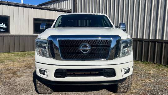 2017 Nissan Titan