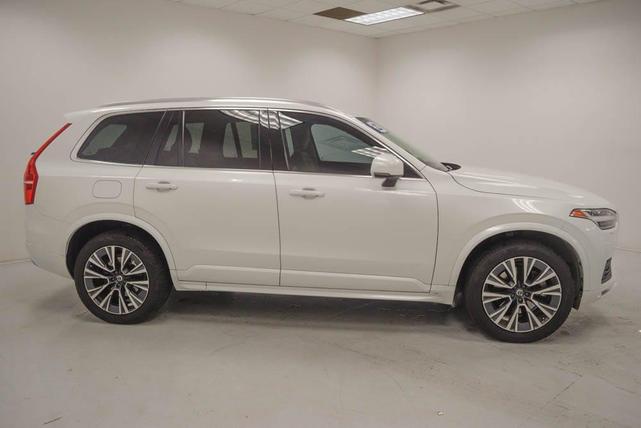2022 volvo xc90 t6 momentum 7 passenger