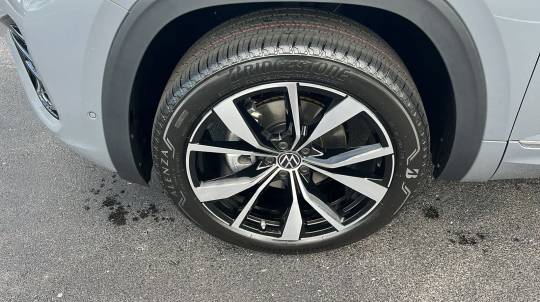 2025 Volkswagen Atlas Cross Sport