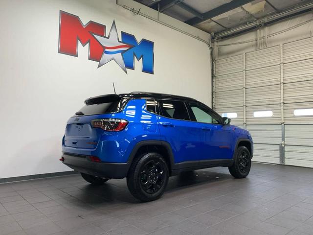 2023 jeep compass trailhawk