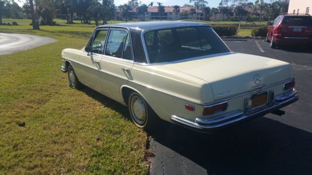 1971 280s mercedes benz no reserve!! it was own by my grandftaher since 1971