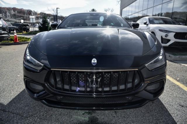 2022 maserati ghibli modena q4 ~ nero assoluto ~ nerissimo pack