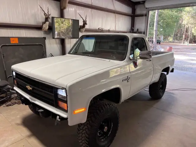 1984 chevrolet k10 pickup white 4wd automatic