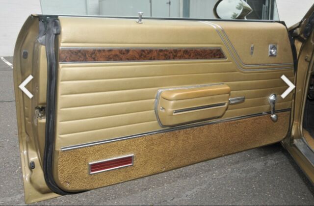 olds 442 w30, super rare triple gold with muncie 4-speed !