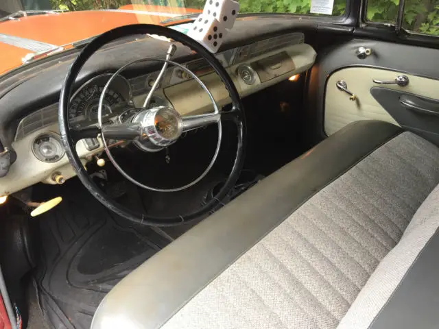 1956 pontiac chieftain 2 door hardtop