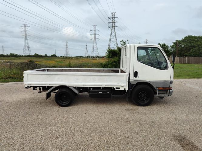 1996 mitsubishi pickup in freeport, texas