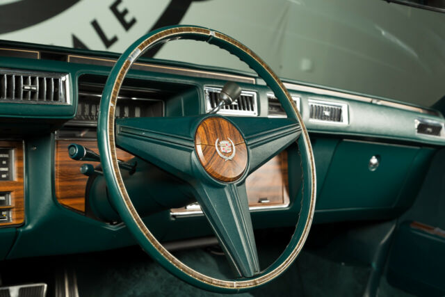 1976 cadillac seville 4dr sedan 43852 miles green 5.7l v8 automatic