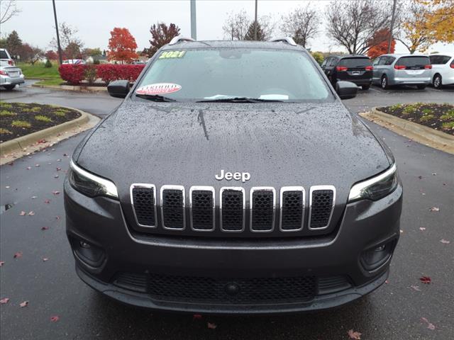 2021 jeep cherokee latitude lux
