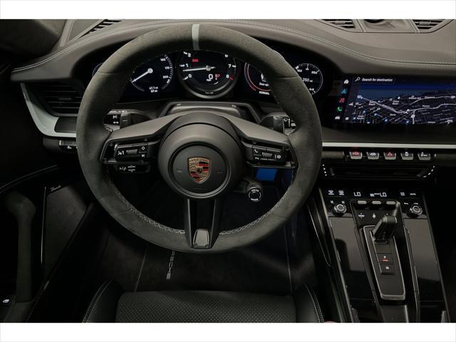 2024 porsche 911 dakar