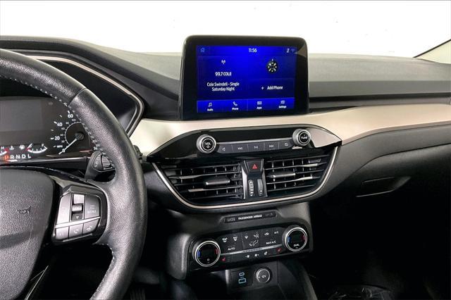 2021 ford escape se
