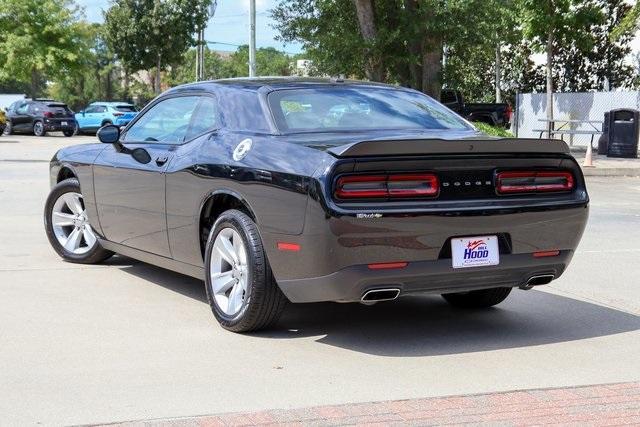 2023 dodge challenger sxt