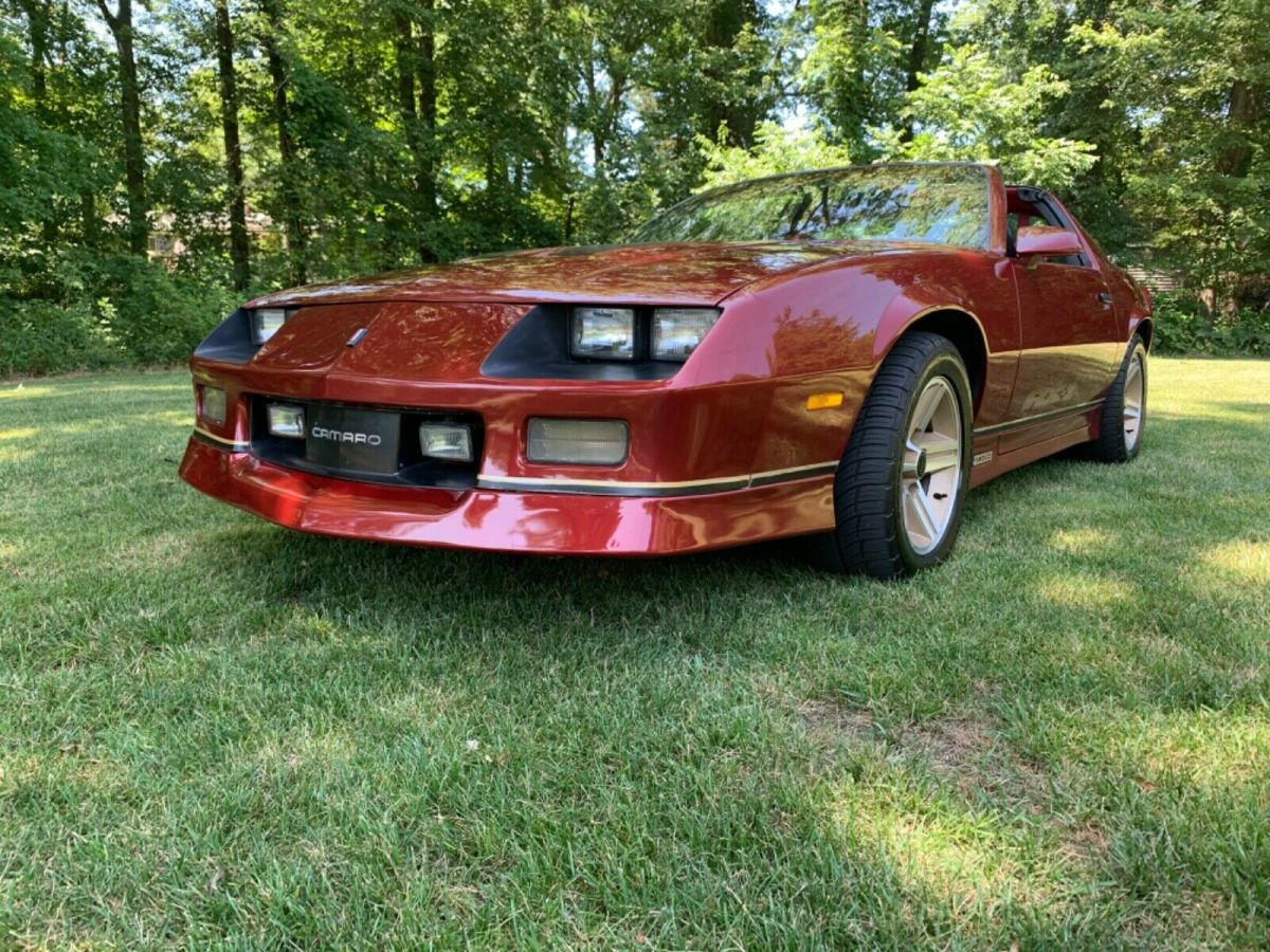no reserve beautiful 63,000 mile dark red 1987 iroc z-28