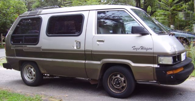 1988 toyota van wagon, rear wheel drive, automatic, silver brown